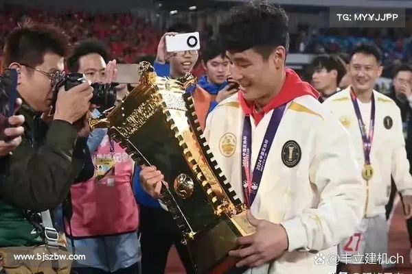 武磊手术后两个月恢复训练 尚未接近正式复出状态 武磊手术后两个月恢复训练 尚未接近正式复出状态